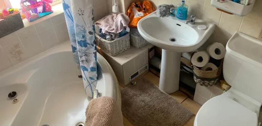 5 bed terraced house to rent Verwood Road, Harrow, Greater London HA2
