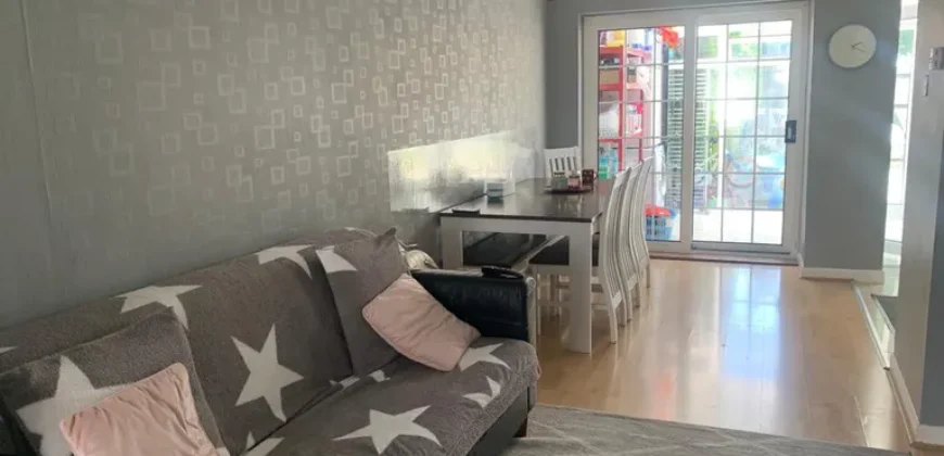 5 bed terraced house to rent Verwood Road, Harrow, Greater London HA2
