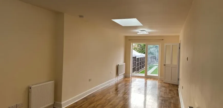 4 bed end terrace house to rent Windsor Crescent, Harrow, Greater London HA2