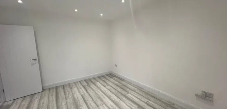 4 bed terraced house to rent Scarsdale Road, Harrow, Greater London HA2
