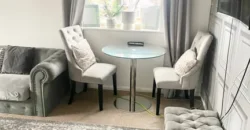 Cosy 2 bedroom house for rent at Poplar Grove, London, N11 3NX.