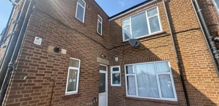 1st Floor Warwick Parade, Harrow, Greater London, HA3 8SA